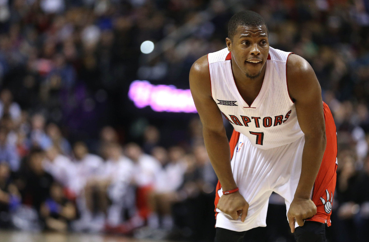 上占据着重 上占据着重