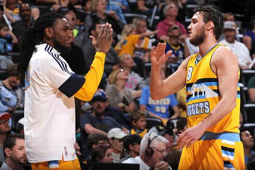 上占据话题 上占据话题